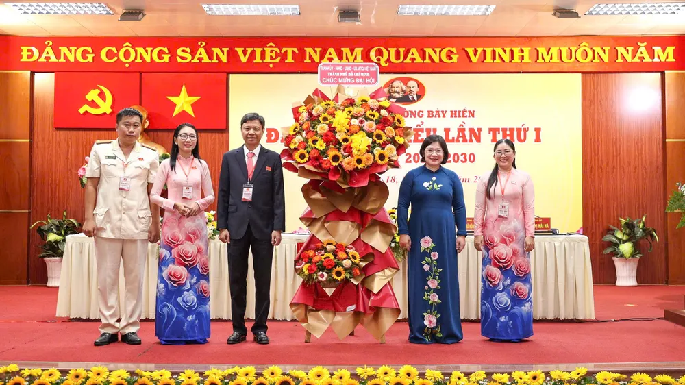 Đồng chí Nguyễn Bá Thành giữ chức Bí thư Đảng ủy phường Bảy Hiền