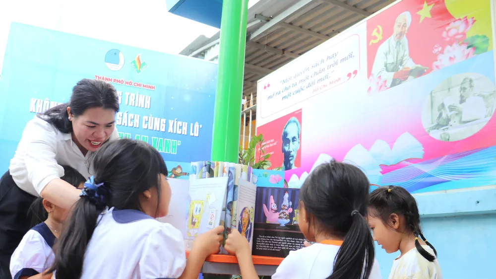 Du học sinh mang mùa hè ý nghĩa đến xã đảo Thạnh An