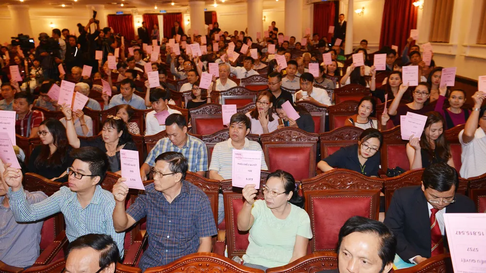 Thông qua phương án sáp nhập PGBank vào HDBank