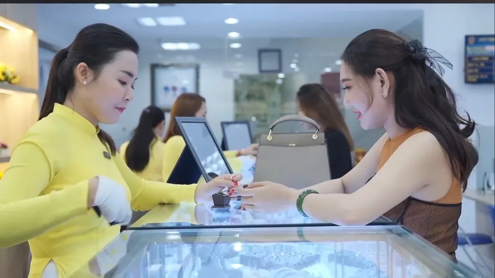 Giá vàng trong nước sáng 9-1 bị chựng lại