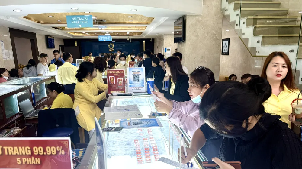 Sáng 23-6: Giá vàng đảo chiều giảm