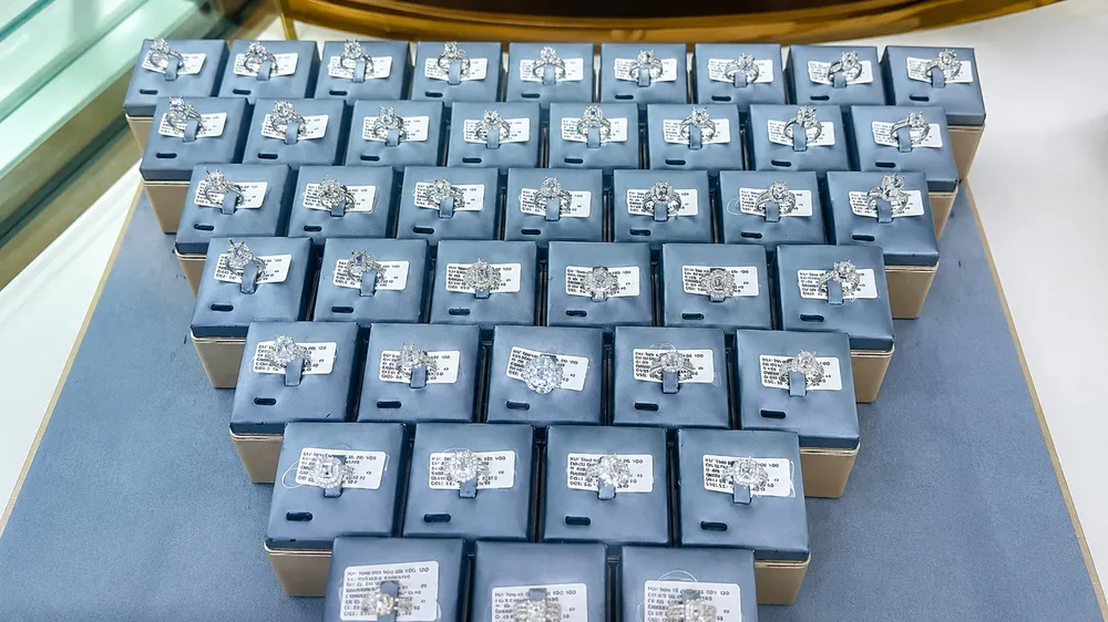 Sản phẩm kim cương tại Công ty SJC. Ảnh: NHUNG NGUYỄN