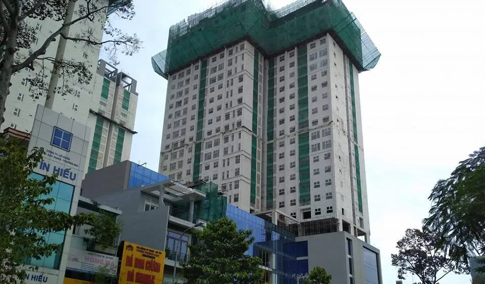 Công trình Xi Grand Court nơi xảy ra vụ việc.