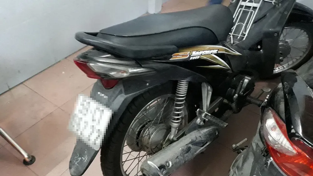 Chiếc xe máy đối tượng Linh trộm. Ảnh: ĐAN NGUYÊN