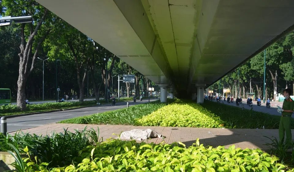 Công an có mặt khám nghiệm hiện trường