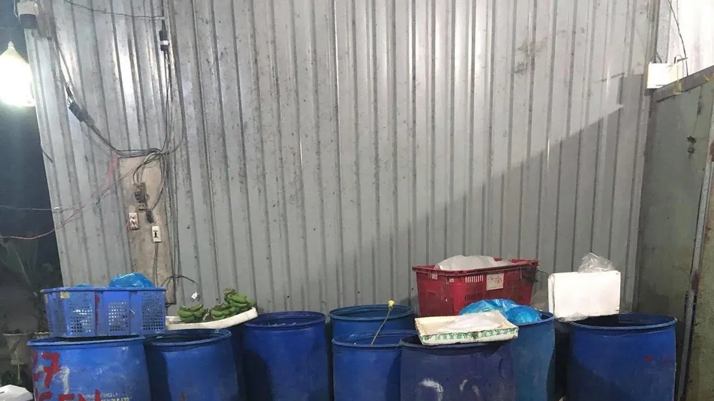 Hiện trường lúc công an ập vào kiểm tra