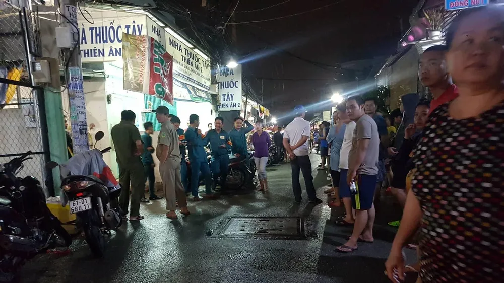 Công an phong toả hiện trường. Ảnh: C.T