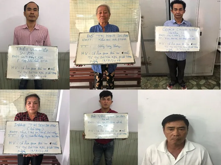 Nhóm đối tượng tại công an