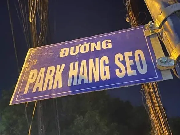 tấm biển “đường Park Hang Seo” ở quận 9 gây xôn xao dư luận. 