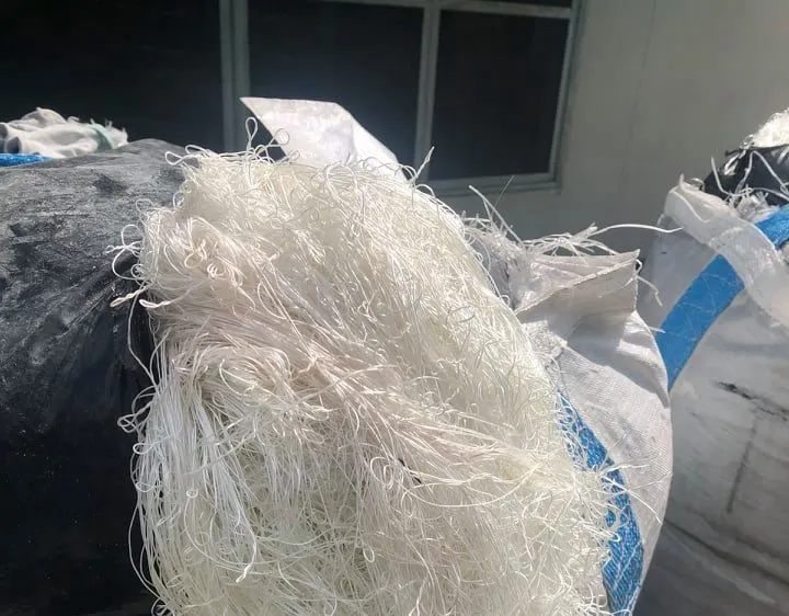 Bắt nhóm công nhân dùng xe tải trộm 14 tấn hàng của doanh nghiệp