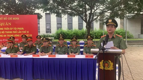 Công an TPHCM ra quân trấn áp tội phạm trước đó. Ảnh: CHÍ THẠCH 