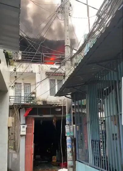 Lực lượng chữa cháy ở hiện trường