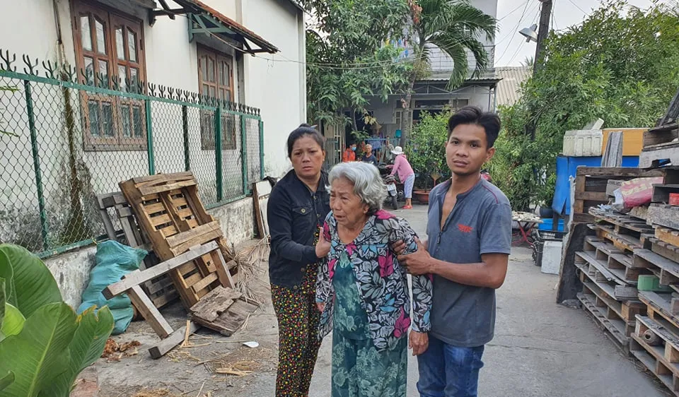 Vụ cháy khiến 6 người tử vong ở Thủ Đức: ''Gia đình nó nghèo lắm, giờ thằng chồng như người mất trí''