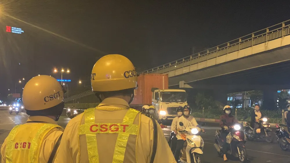 Cao điểm tấn công trấn áp các loại tội phạm, bảo đảm an toàn tuyệt đối bầu cử các cấp ở TPHCM. Ảnh: CHÍ THẠCH 