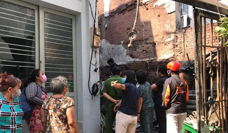 Công an tại hiện trường vụ việc. Ảnh: C.T