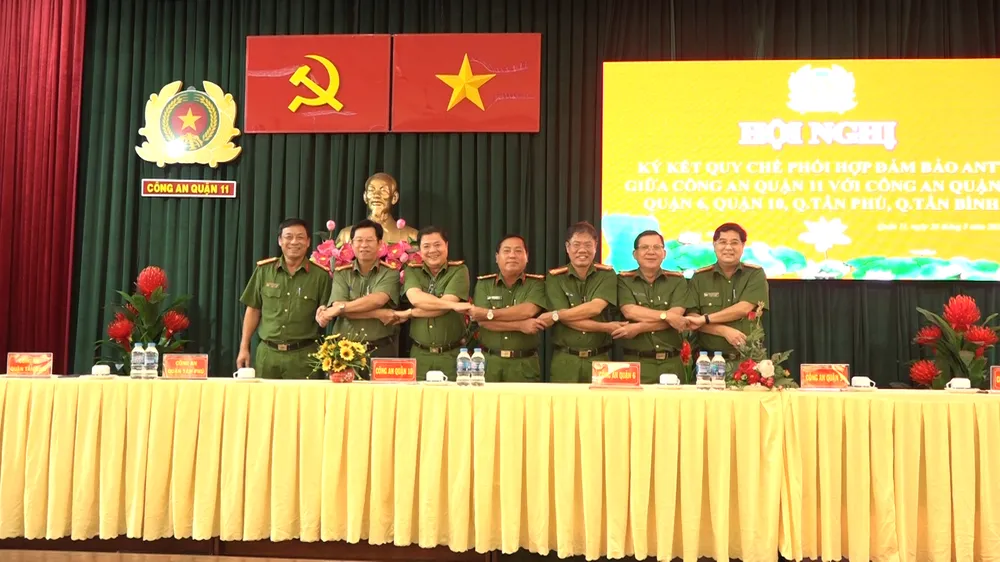 TPHCM: Công an 6 quận ký kết phối hợp đảm bảo an ninh trật tự