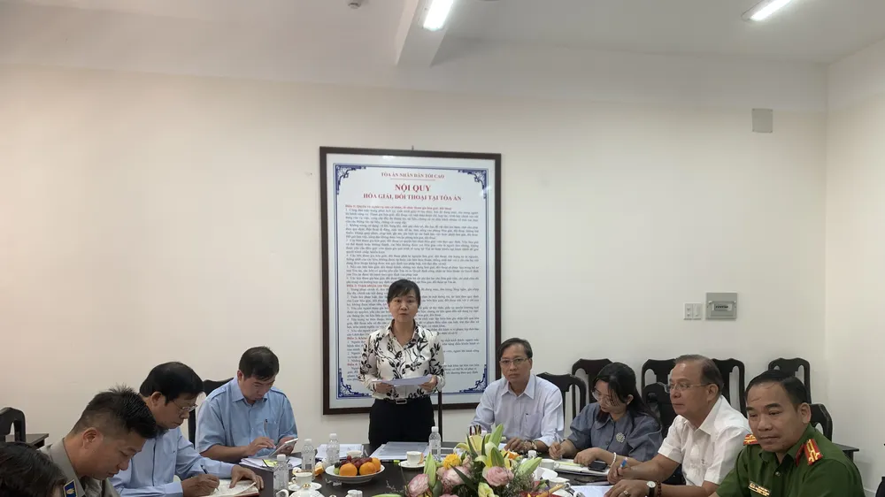Ban Pháp chế HĐND TPHCM giám sát 4 cơ quan tố tụng ở quận Gò Vấp. Ảnh: CHÍ THẠCH 