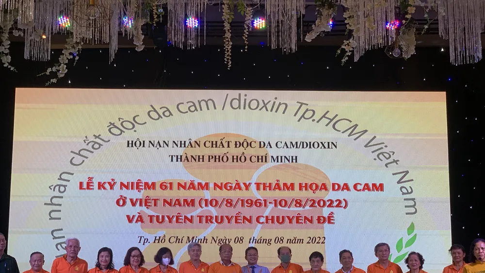 Kỷ niệm 61 năm Ngày thảm họa da cam ở Việt Nam. Ảnh: CHÍ THẠCH 