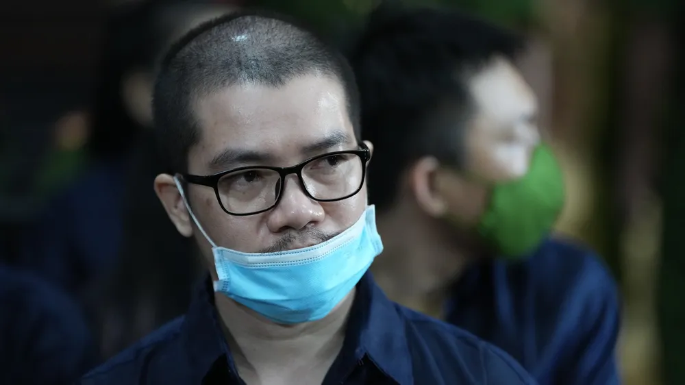 Bị cáo Nguyễn Thái Luyện tại tòa