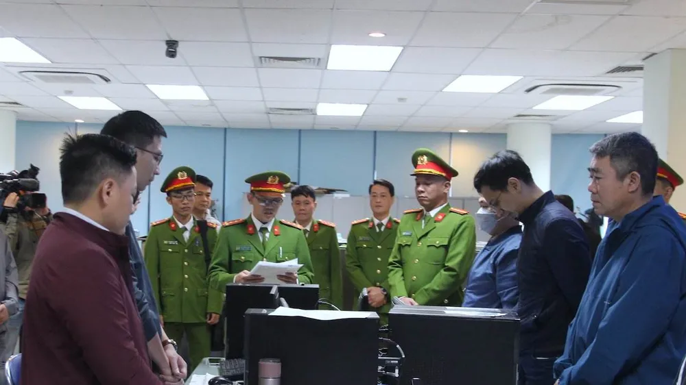 Công an khám xét Cục Đăng kiểm Việt Nam