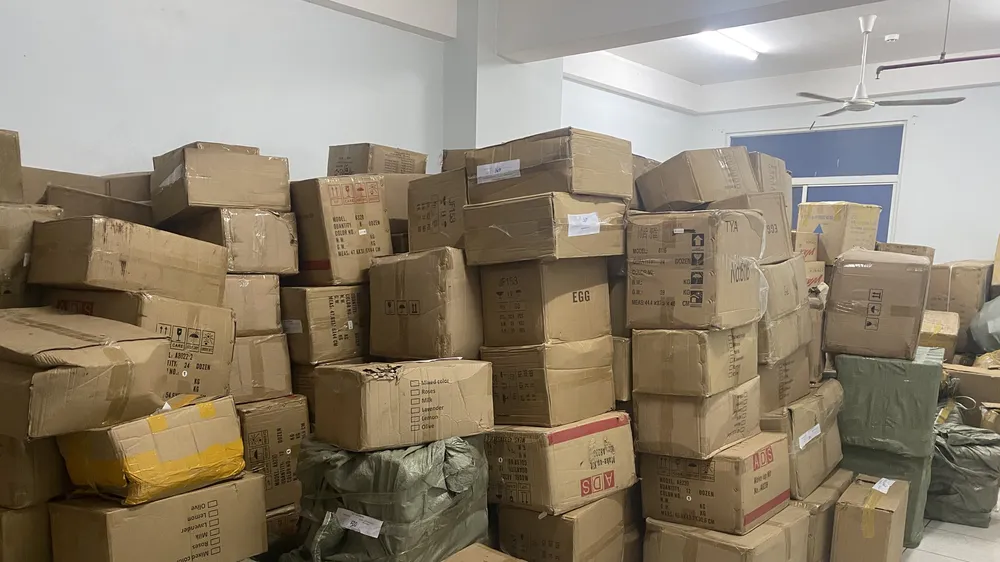 Kho mỹ phẩm, thắt lưng không rõ nguồn gốc ở TPHCM