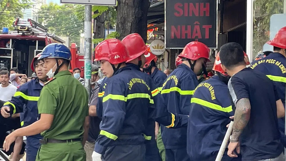 Lực lượng chức năng tại hiện trường