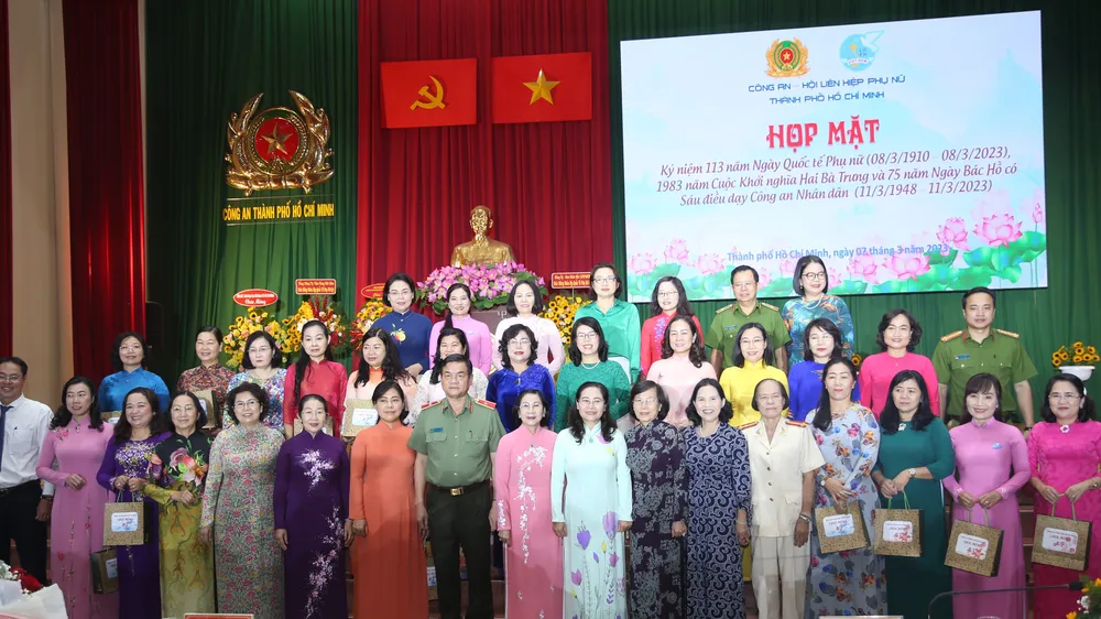 Phụ nữ Công an TPHCM không ngừng đổi mới, tiến bộ, nỗ lực khắc phục khó khăn