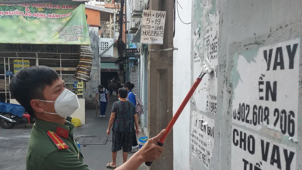 Công an quận 3 ra quân đấu tranh với “tín dụng đen”