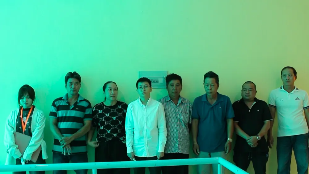 Nhóm đối tượng tại cơ quan công an