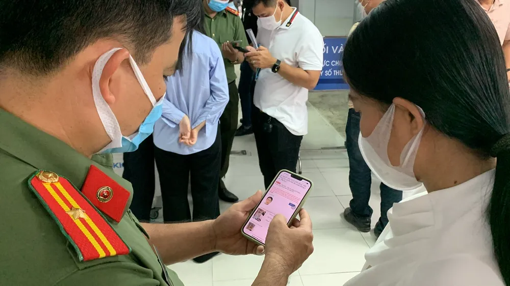 Người dân thực hiện dịch vụ công trực tuyến ở TPHCM tăng cao 