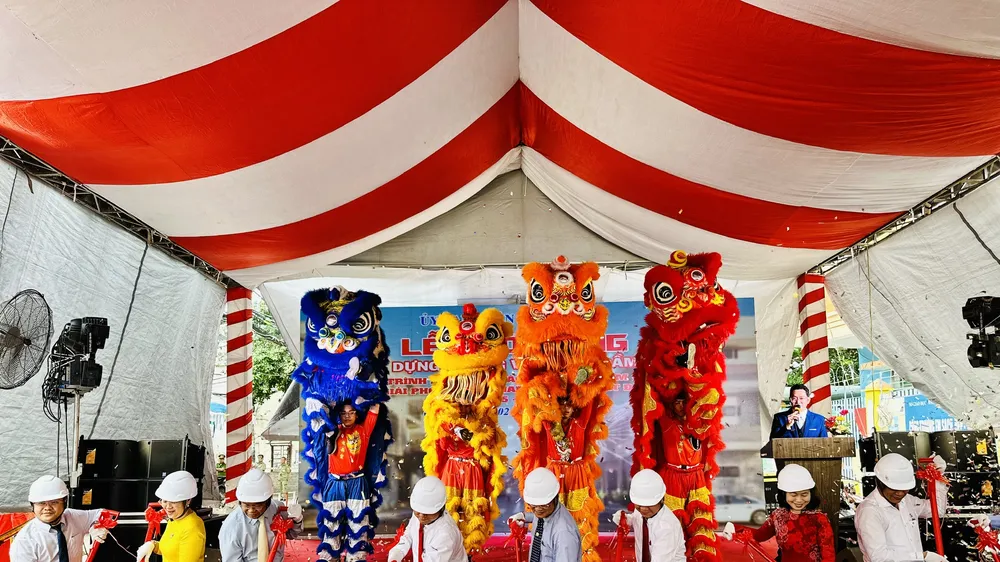 Khởi công đường Vành đai Đầm Sen