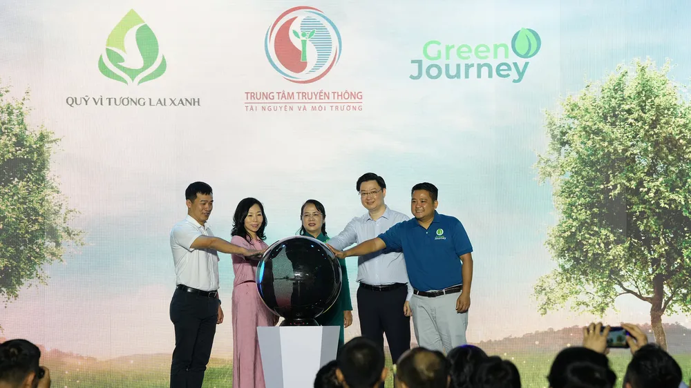 Trồng 30.000 cây rừng ở huyện Cần Giờ 