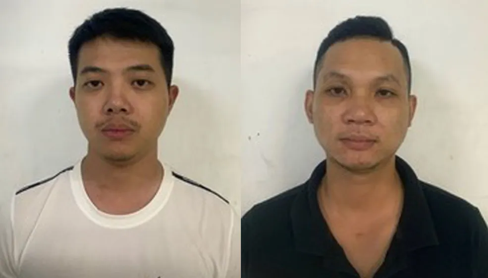 Lâm và Trường (từ trái qua phải) tại cơ quan công an