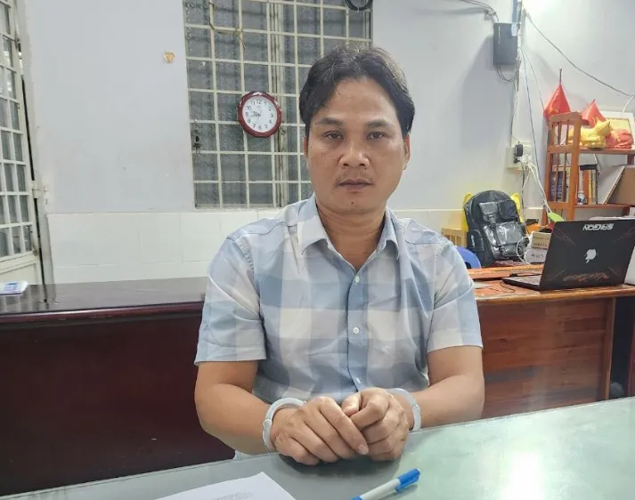 Nguyễn Văn Dũng tại cơ quan công an 