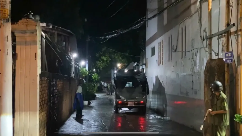 Công an phong tỏa hiện trường