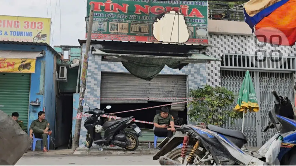 Lực lượng chức năng phong tỏa hiện trường vào trưa 26-12