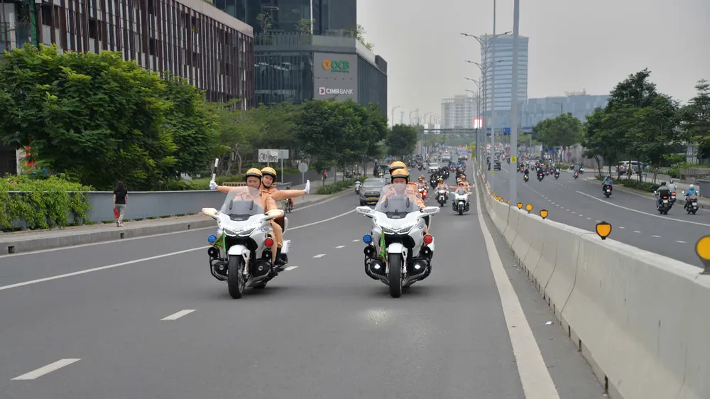 CSGT TPHCM tuần tra trên địa bàn. Ảnh: HOÀNG HIẾU