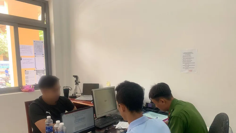 Công an làm việc với trường hợp đăng tải, phát tán thông tin giả, tin sai sự thật