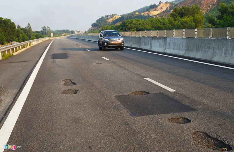 Xem xét dừng thu phí cao tốc Đà Nẵng - Quảng Ngãi