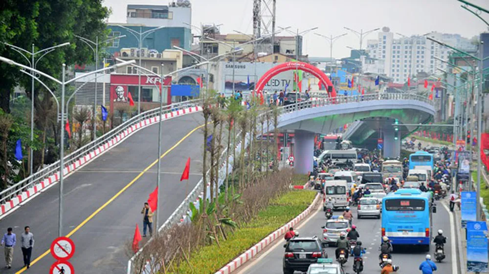 Thông xe nút giao giải toả ùn tắc đường nối trung tâm Hà Nội và sân bay Nội Bài