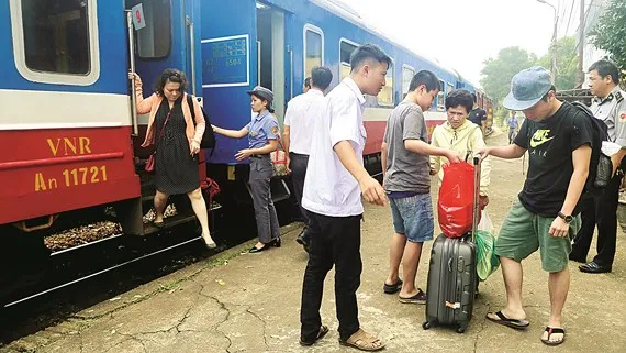 Đường sắt công bố đường dây nóng dịp cao điểm tết