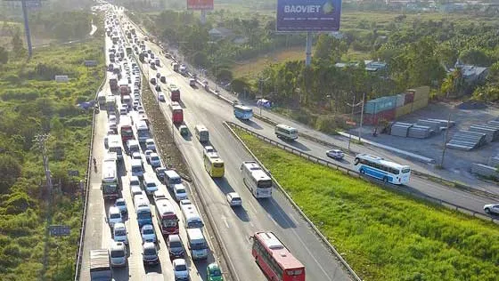 VEC vừa giải trình về việc tổ chức thu phí và giám sát thu phí sau khi dư luận đặt vấn đề về tính minh bạch trong việc thu phí trên các tuyến cao tốc do VEC quản lý