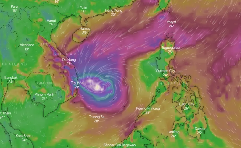 Hoãn huỷ hàng loạt chuyến bay do bão số 6