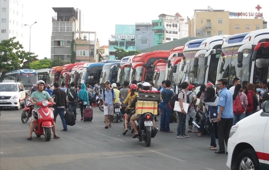 Bến xe thường xuyên quá tải trong những ngày tết