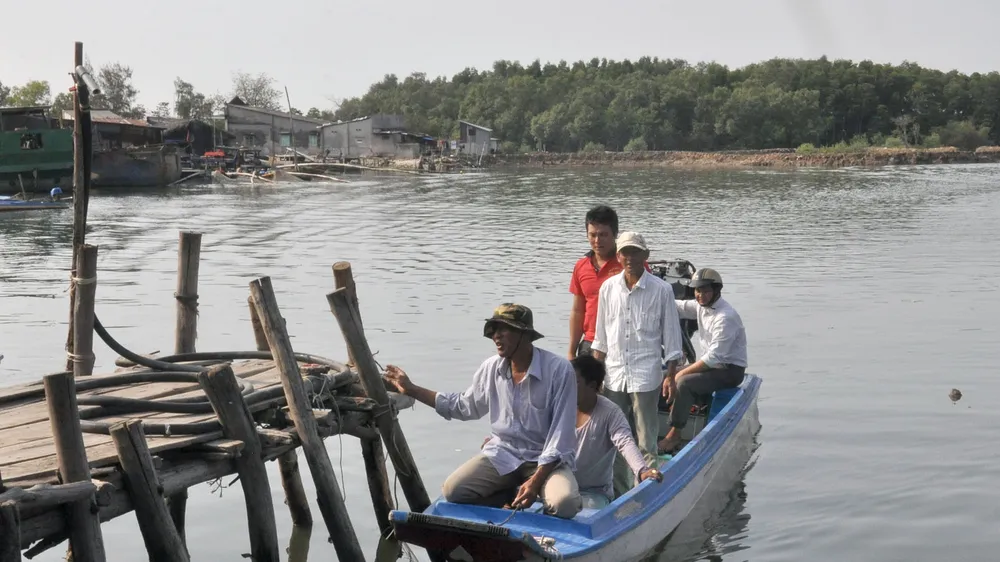 Các phương tiện thủy gia dụng thường không trang bị áo phao, phao cứu sinh