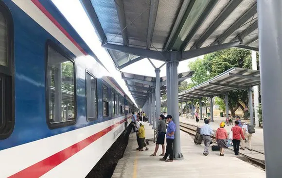 Đường sắt điều chỉnh quy định đổi, trả vé tàu tết