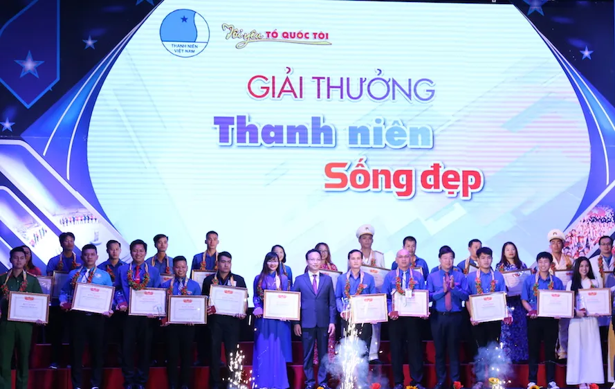Lễ trao giải thưởng Thanh niên sống đẹp năm 2022.