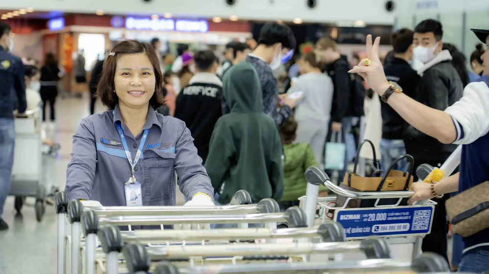 Trả lại hành khách bỏ quên 100 triệu đồng ngay trước chuyến bay