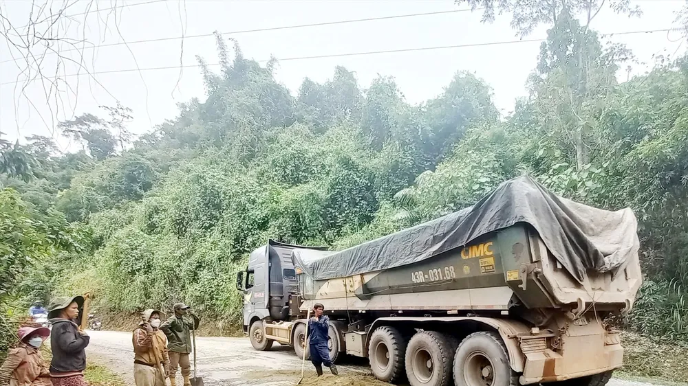 Quốc lộ 14D xuống cấp nghiêm trọng