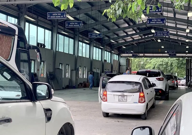 Cục Đăng kiểm đề xuất tạm thời cho phép kiểm định xe chưa đổi chứng nhận đăng ký